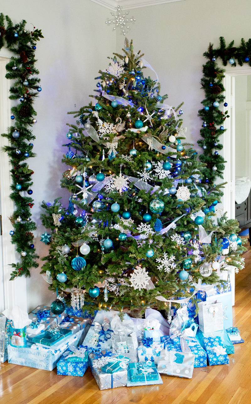 Blue Silver Snowflake Christmas Tree Presents