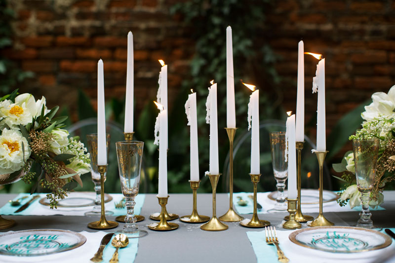 Dip-Dyed-Aqua-Gold-Wedding-Candles-Table-Setting
